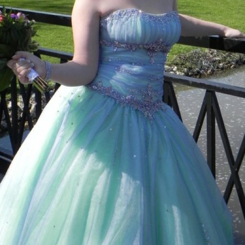 Prom Ball Gown - Picture 5 of 9
